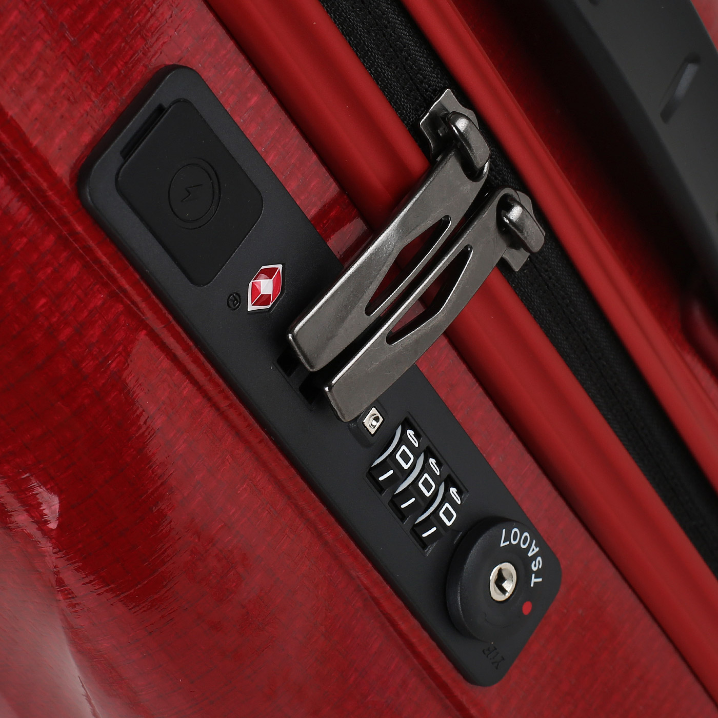 Чемодан для ручной клади из материала Curv с кодовым замком Samsonite C-Lite