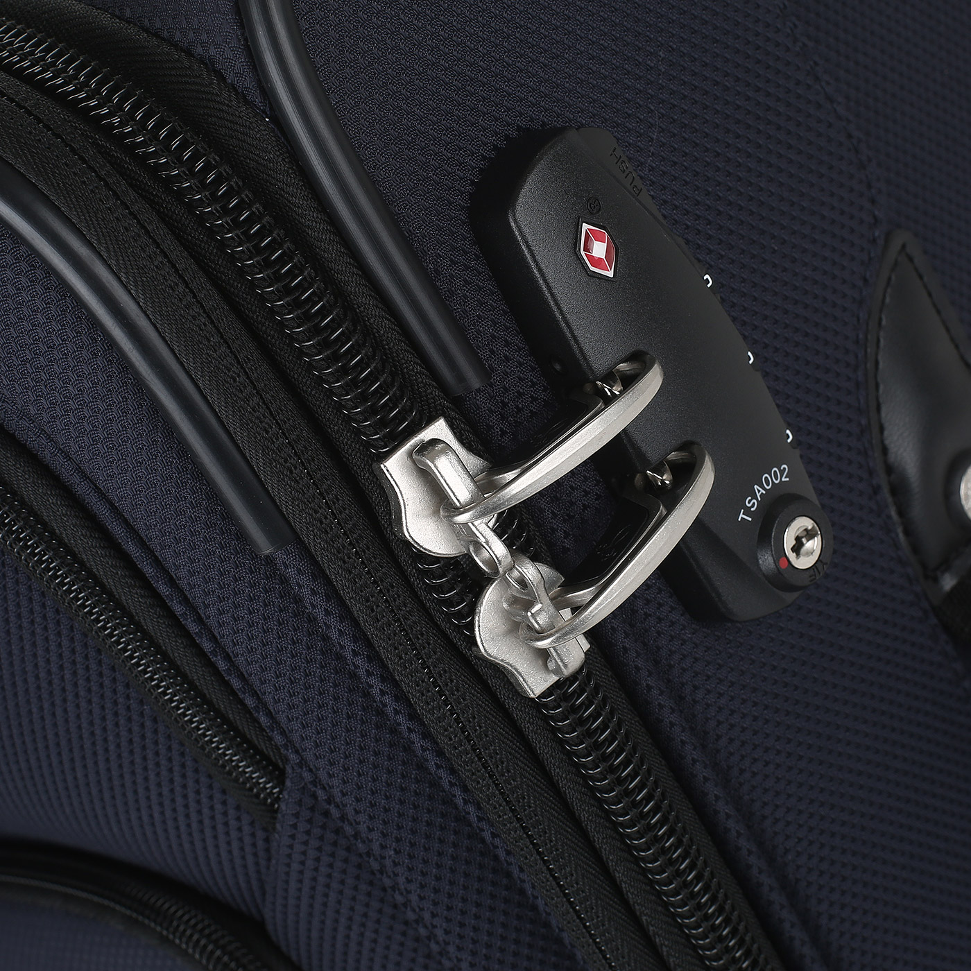 Чемодан средний M тканевый с кодовым замком Ricardo Monterey 2.0