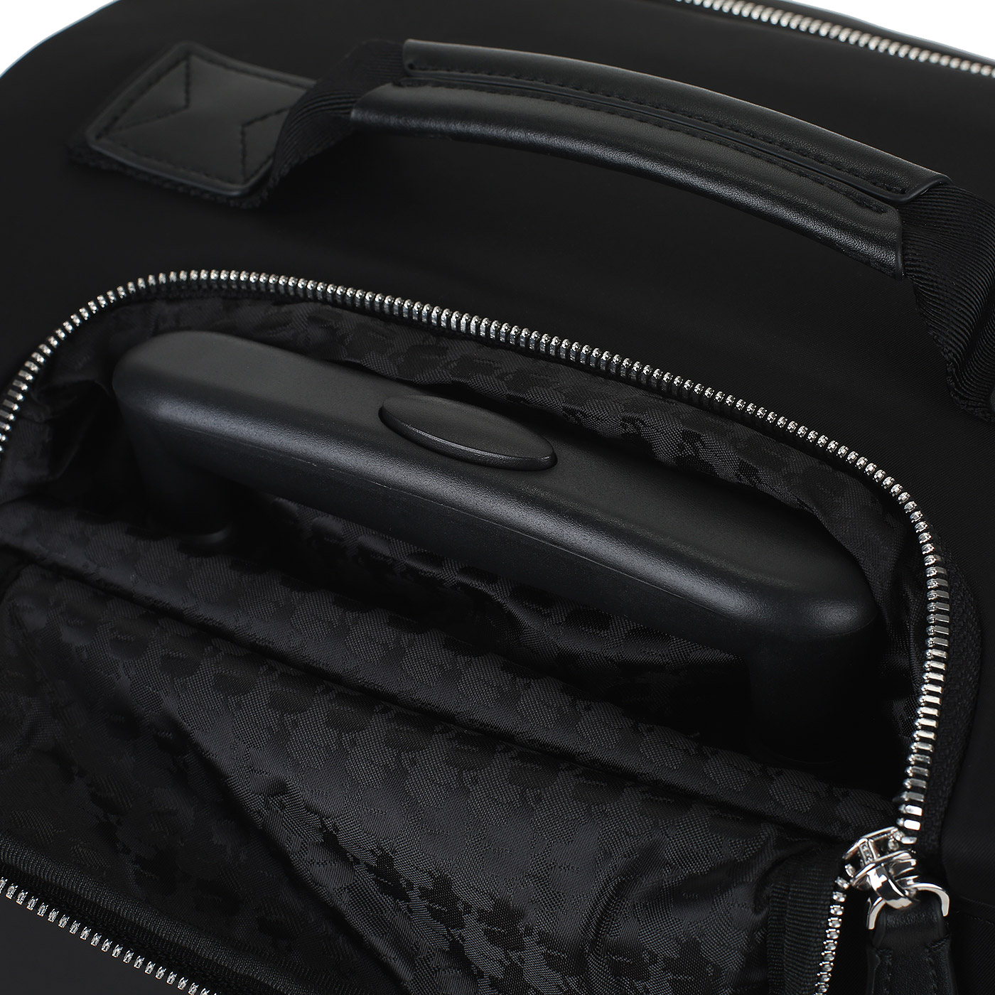 Текстильный чемодан Karl Lagerfeld Ikonik 2.0