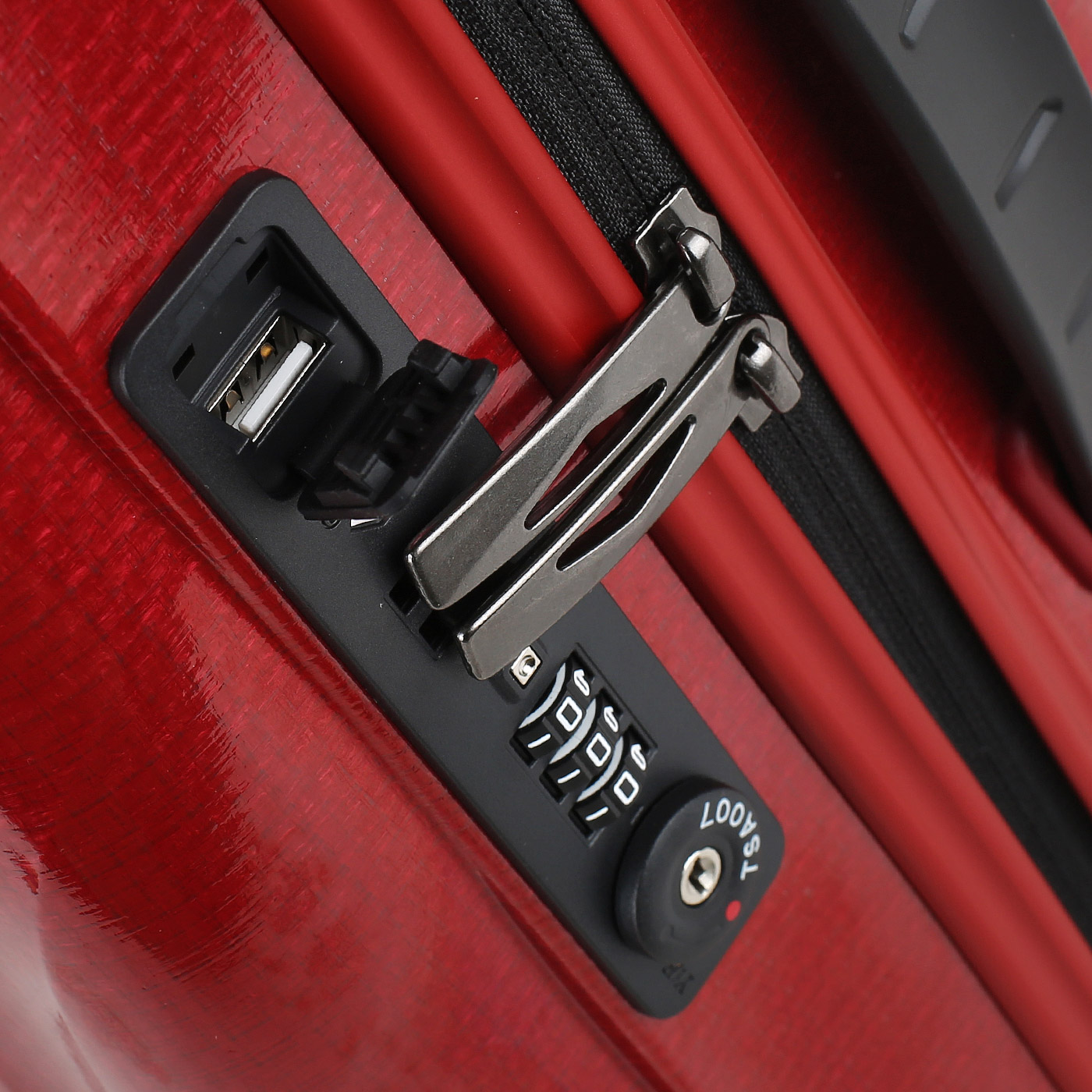 Чемодан для ручной клади из материала Curv с кодовым замком Samsonite C-Lite