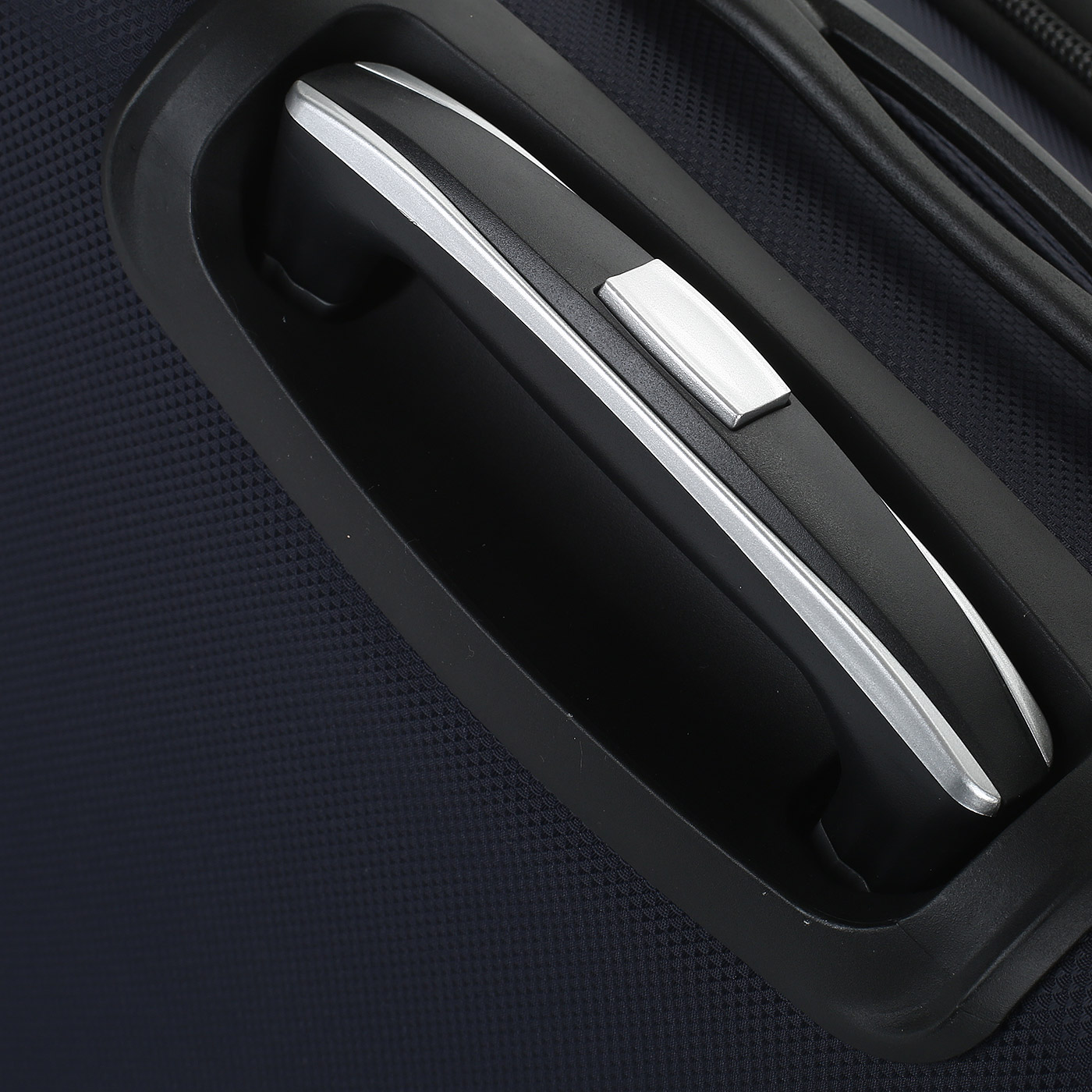 Чемодан средний M тканевый с кодовым замком Ricardo Monterey 2.0