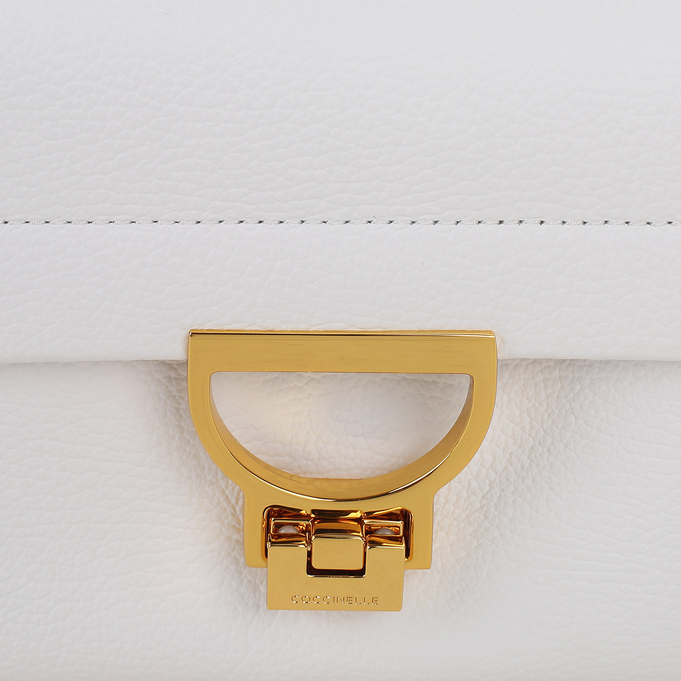 Кожаная сумка Coccinelle Arlettis Signature